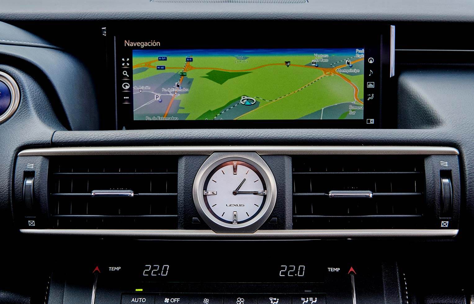 Lexus RC 300h 2018 interior