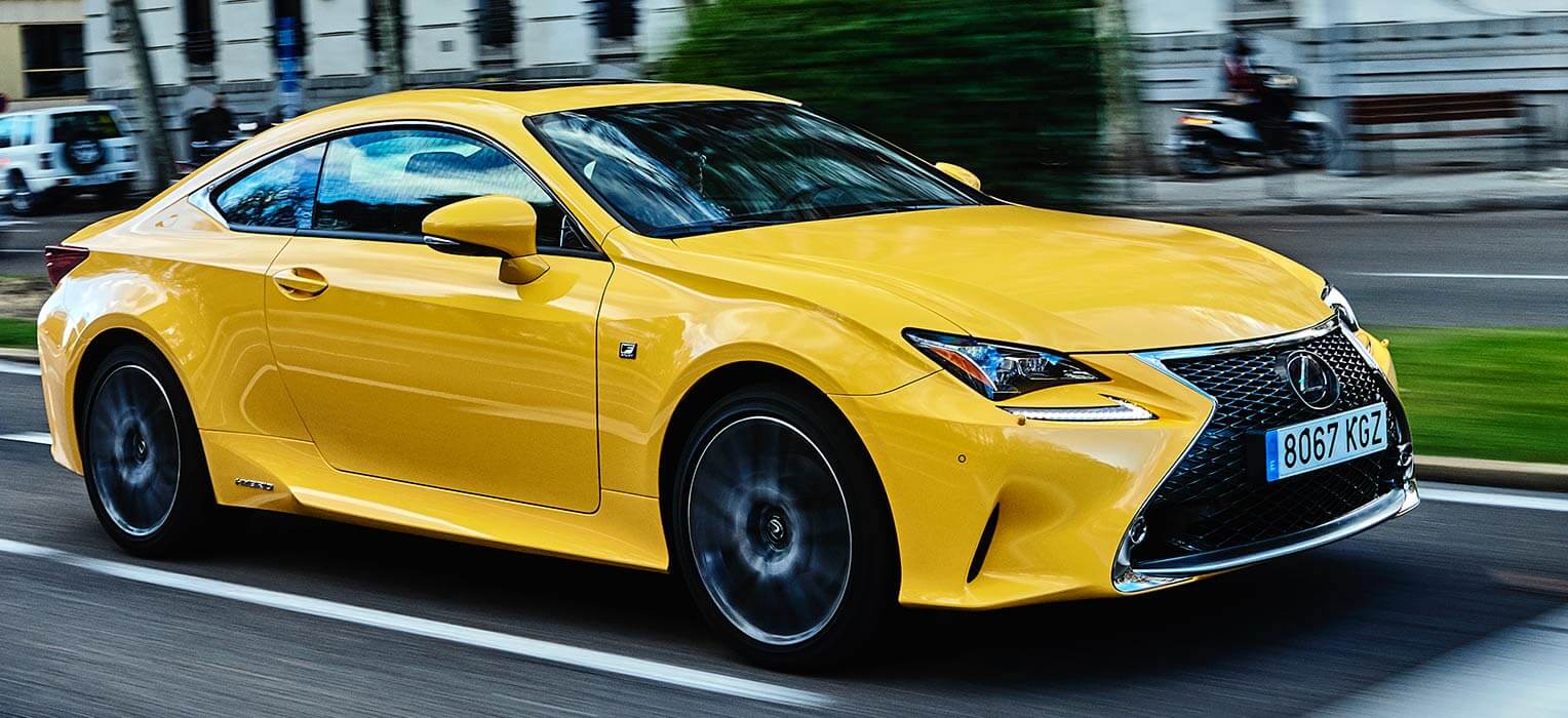 Lexus RC 300h 2018: Más equipamiento y ayudas a la conducción