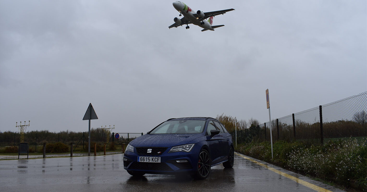 Prueba del SEAT León ST Cupra 300: es un avión