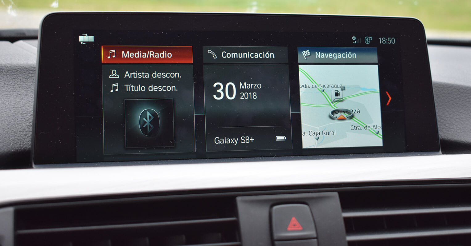 Cómo es el sistema multimedia de BMW?
