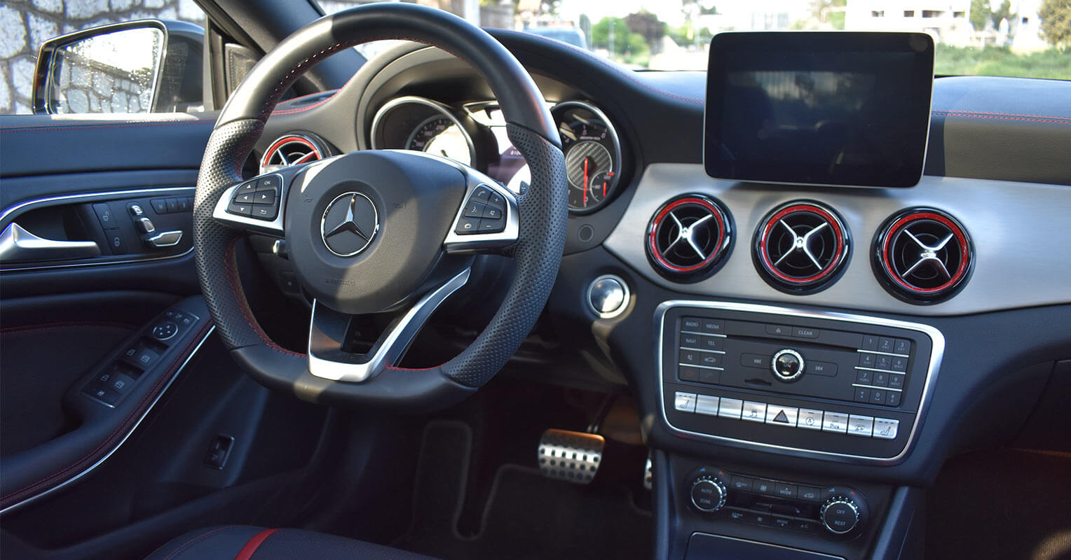 Interior del Mercedes-AMG CLA 45