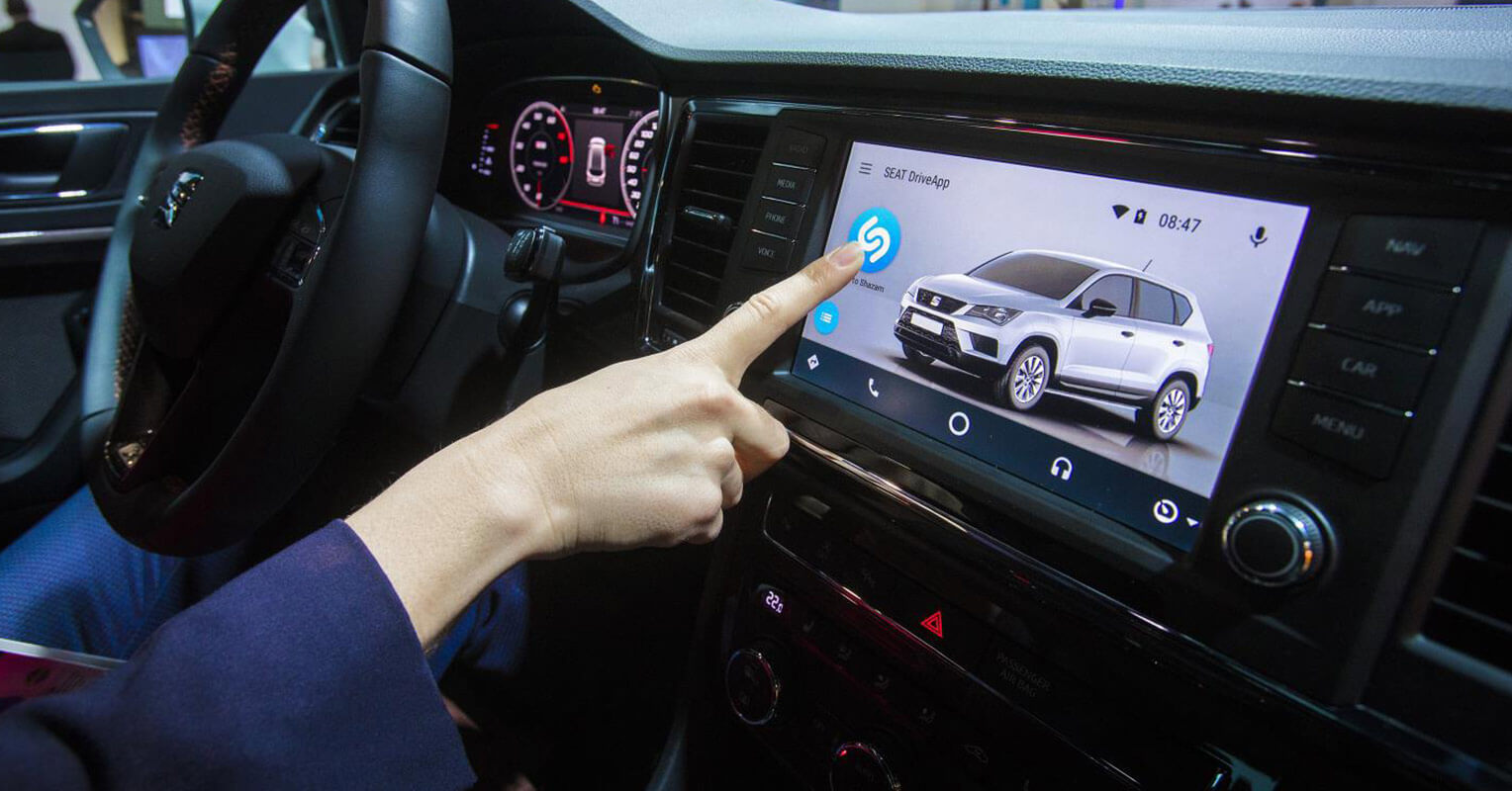 SEAT incluye Shazam en sus coches: es pionera