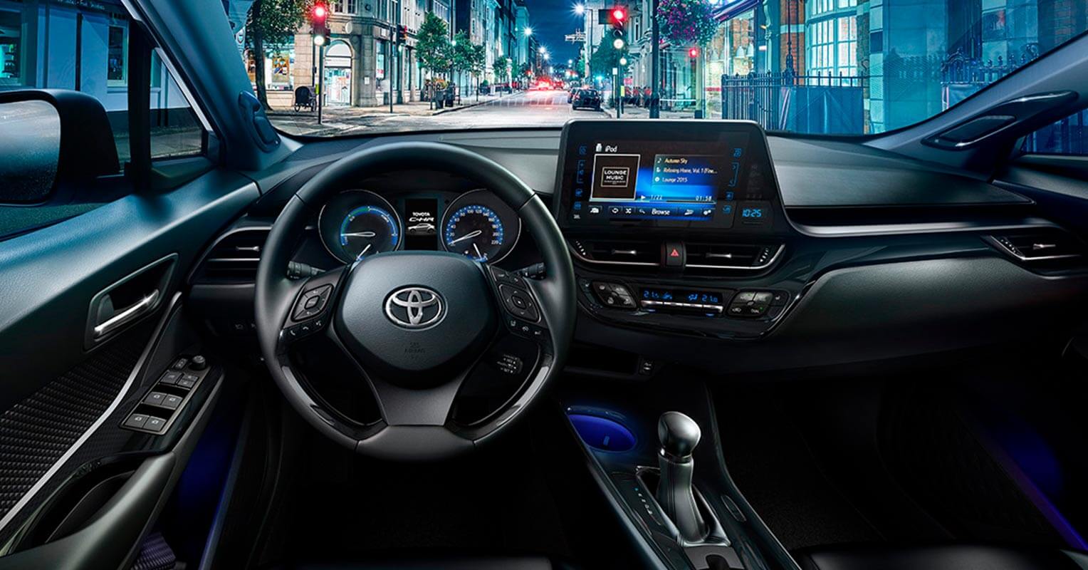 Toyota C-HR 2019 interior