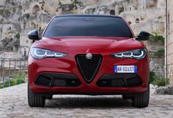 Alfa Romeo Stelvio Tributo Italiano: equipamiento y precios