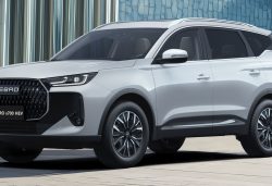 EBRO s700 HEV: motores, equipamiento y precios