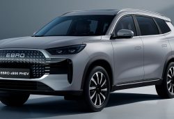 EBRO s800 PHEV 2027: motores, equipamiento y precios
